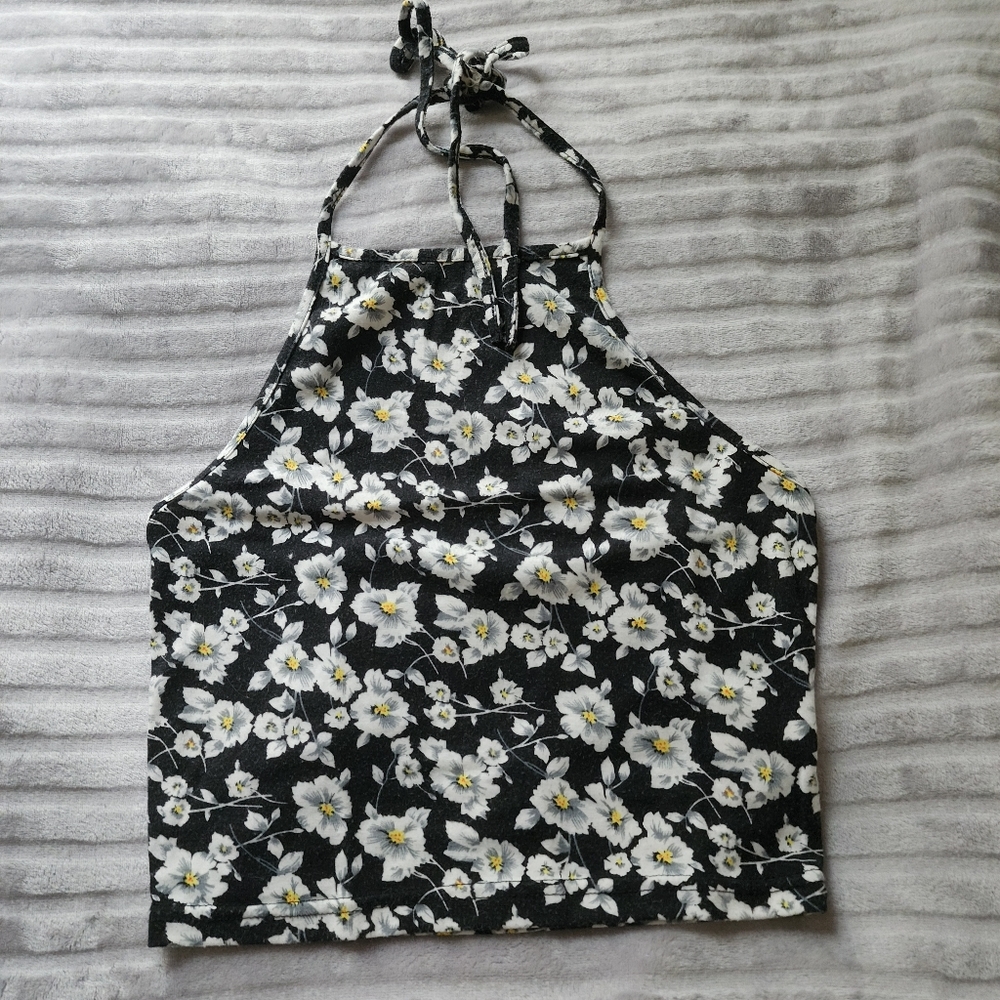 Daisy halter top tie around neck crop top